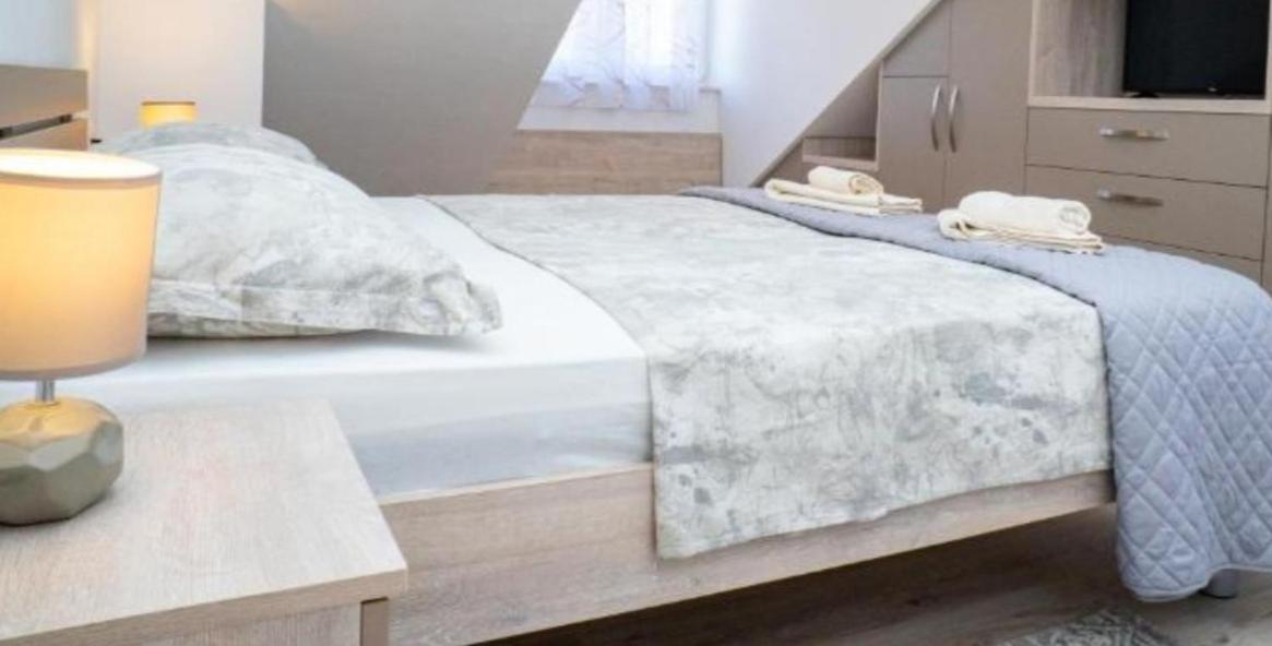 Homestay szállás Apartmentt Vinko Bilota Seget Vranjica